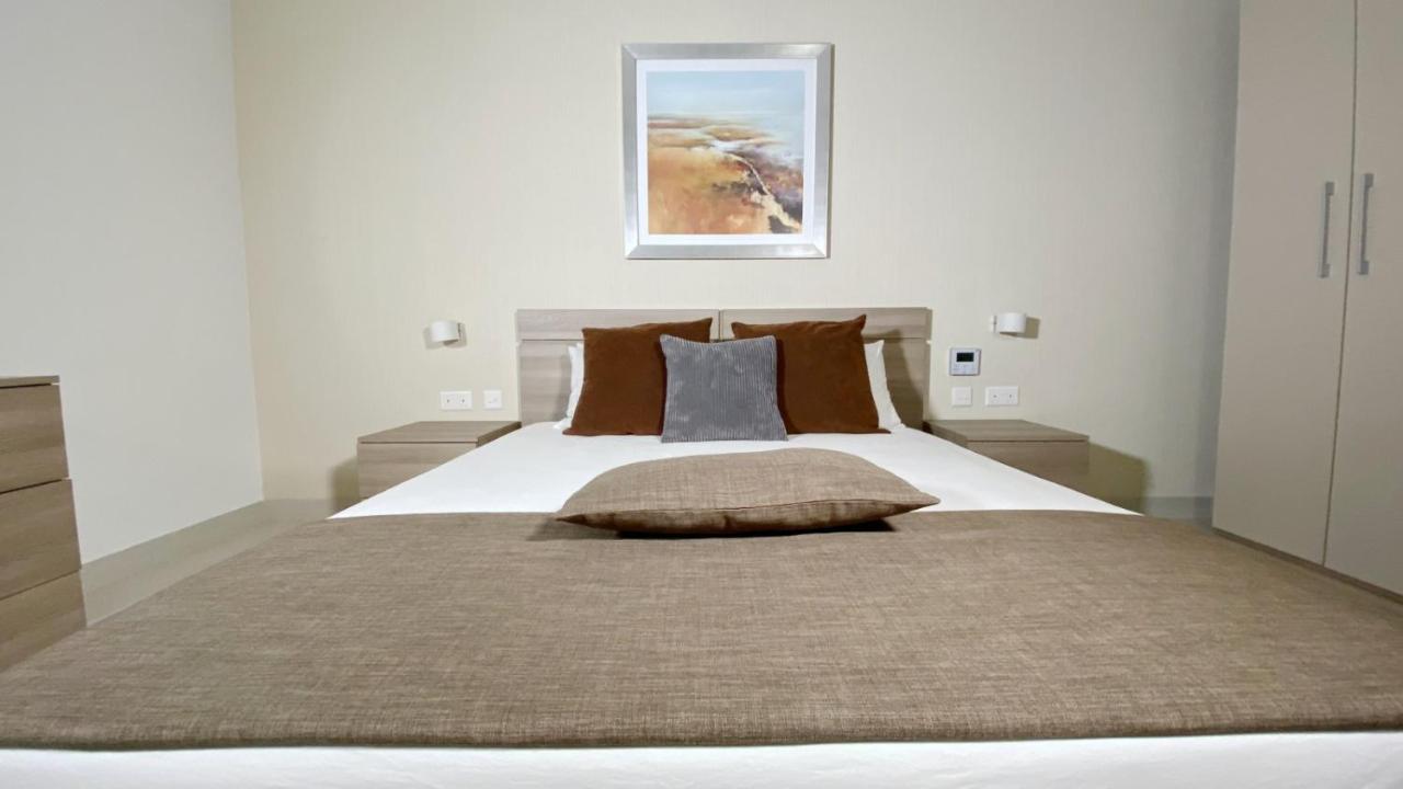 Point Sliema Sea Front Apartment Bagian luar foto