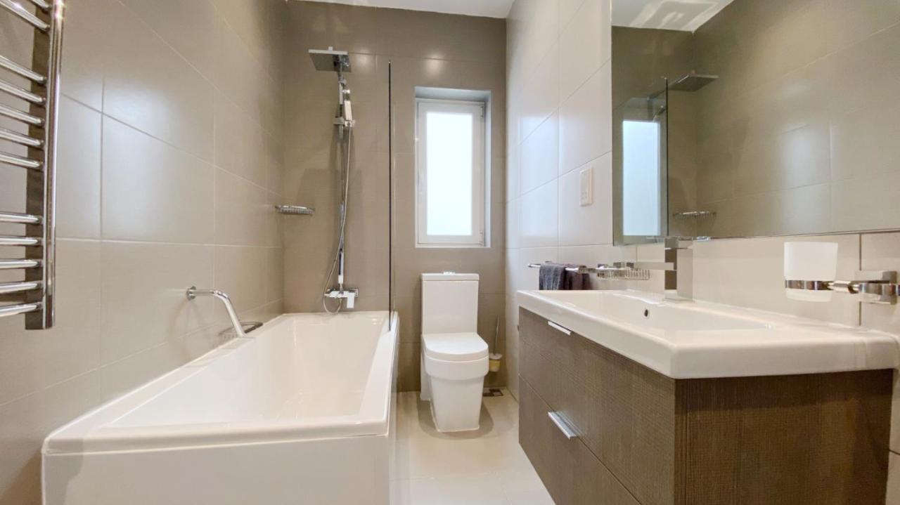 Point Sliema Sea Front Apartment Bagian luar foto