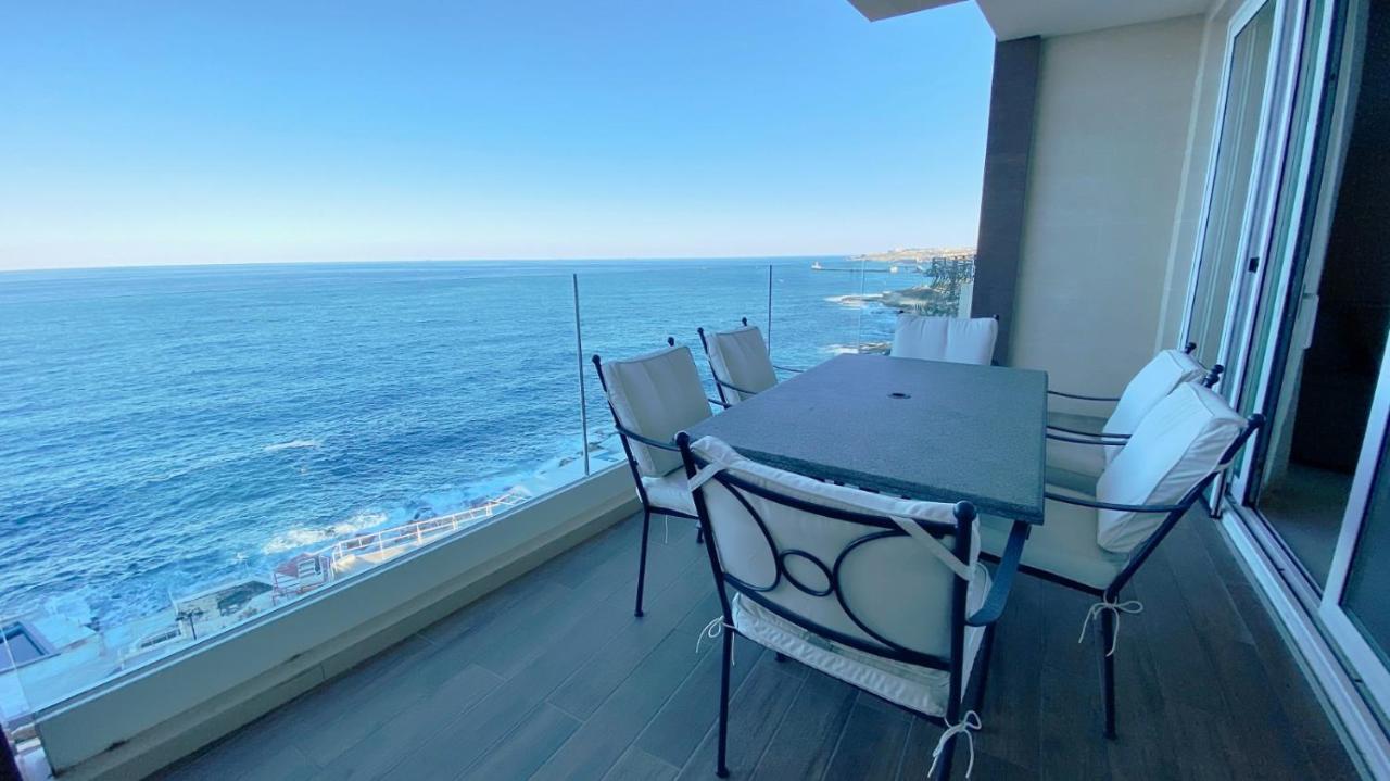 Point Sliema Sea Front Apartment Bagian luar foto