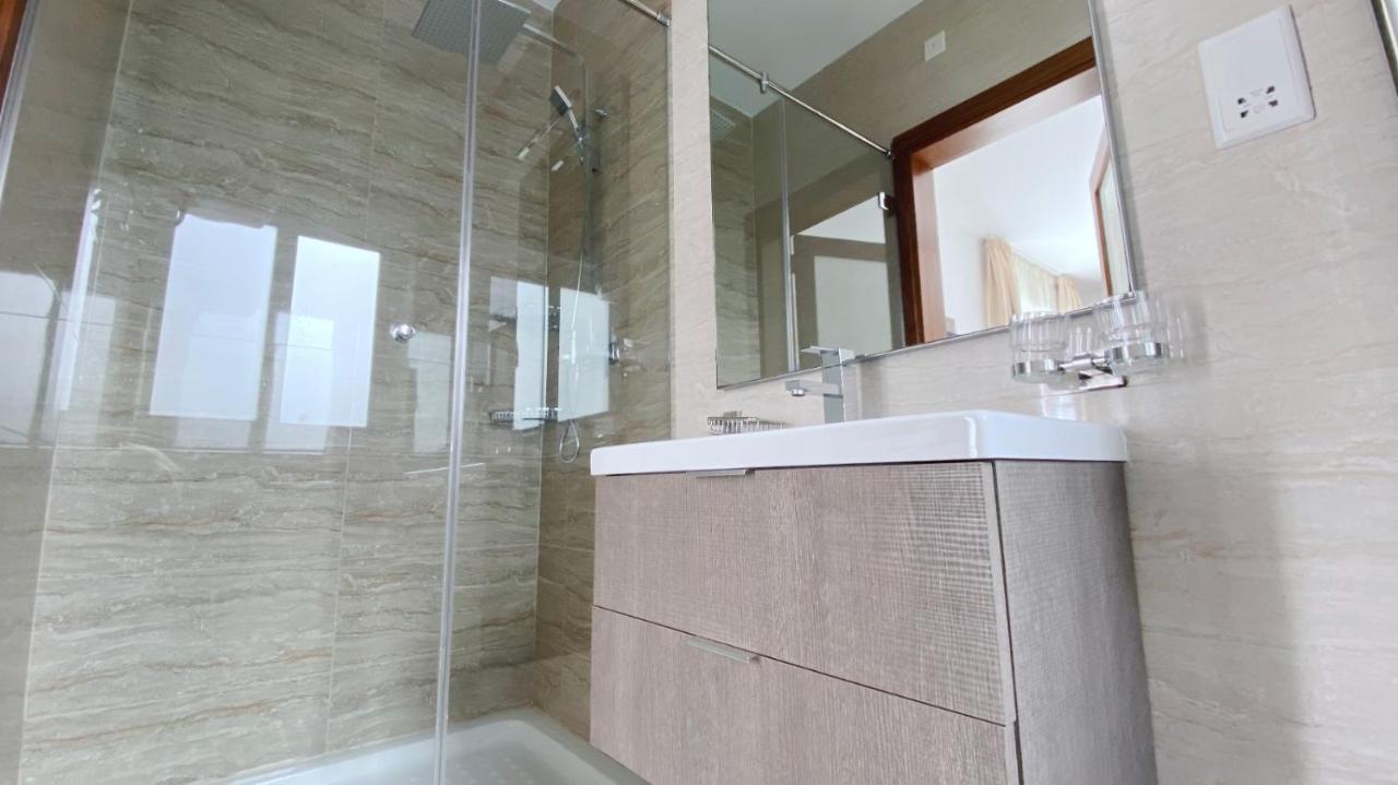 Point Sliema Sea Front Apartment Bagian luar foto